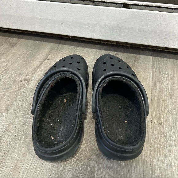 Crocs Classic Black Fleece-Lined Insulated Unisex Shoe Men’s Size 7 Women’s 9 - Picture 4 of 6